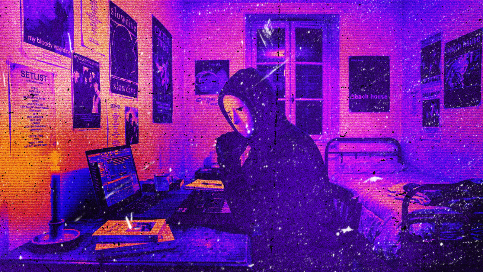 Dim Candles composant dans une chambre baignée de lumière violette